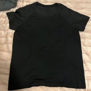 Swiftly tech 2.0 short sleeve, like new